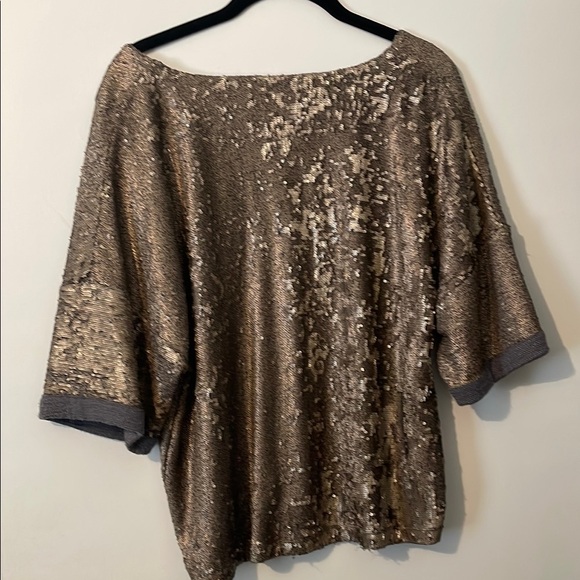 Deletta Women's Gold Sequin Top from Anthropologie - Picture 6 of 10